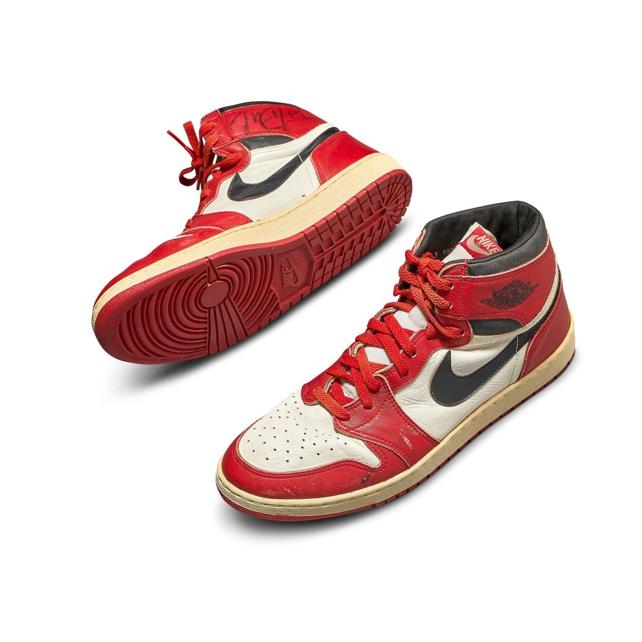 Nike Air Jordan - Sonny Vacarro - Chinese astrological character study of the man who sparked the rise of Nike. The components of personality for success according to Chinese astrology.